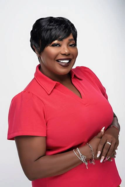 Cocoa Brown portrait